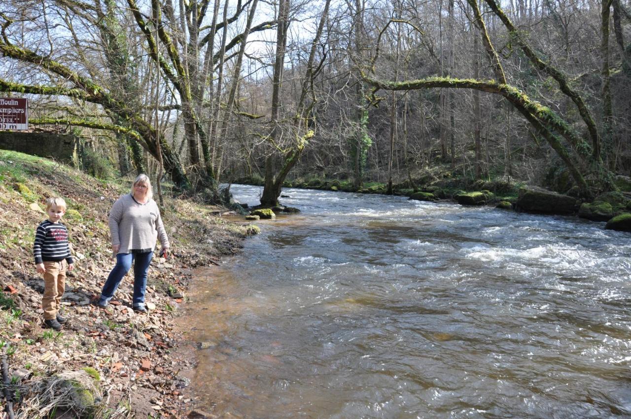 Canal Du Nivernais Gites Le Champ Radis Marigny-sur-Yonne المظهر الخارجي الصورة