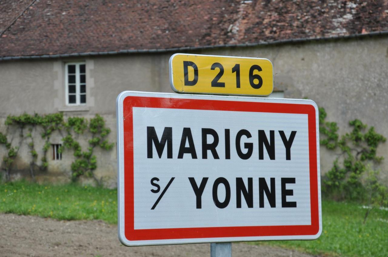 Canal Du Nivernais Gites Le Champ Radis Marigny-sur-Yonne المظهر الخارجي الصورة